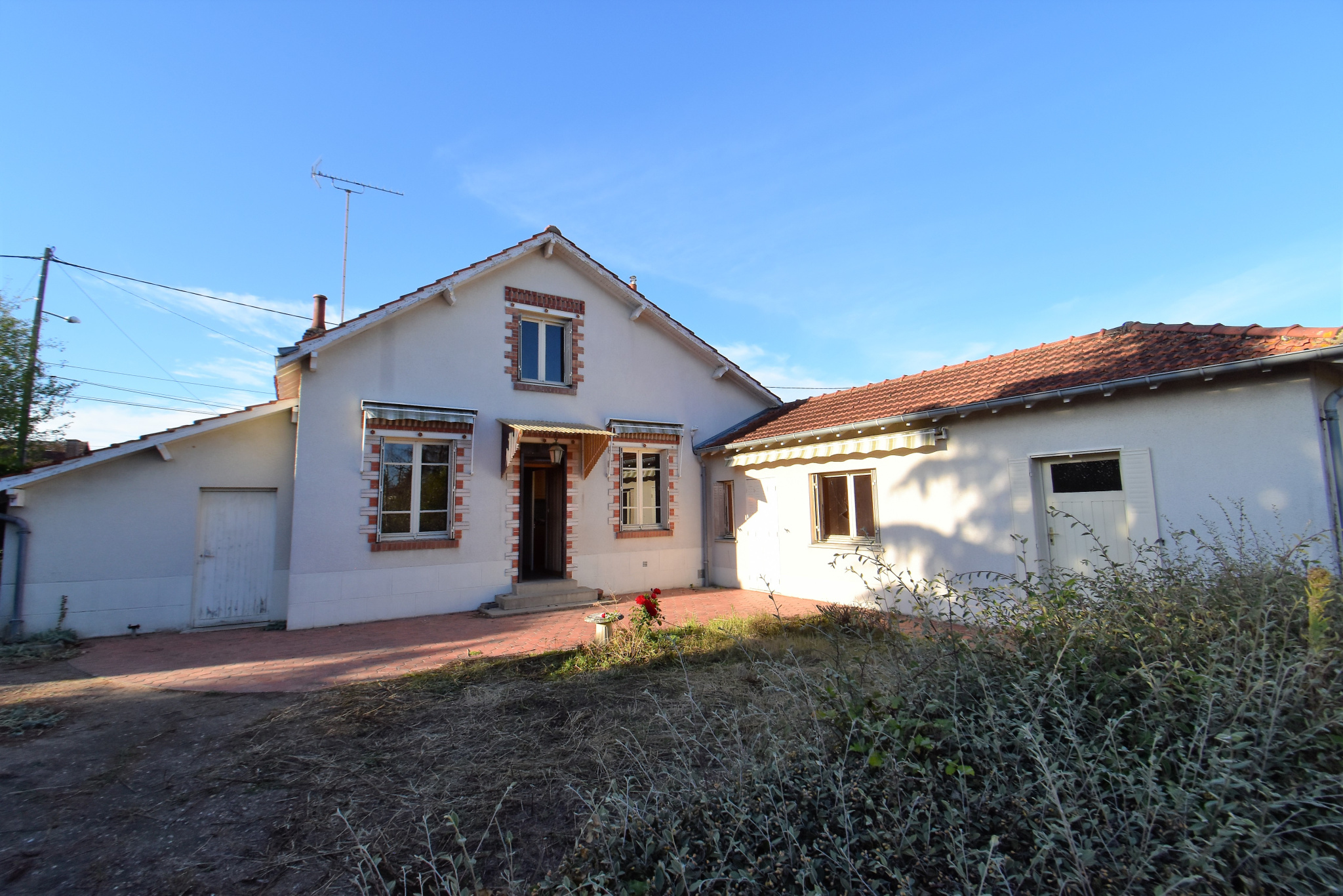 vente SAINTJEANDEBRAYE A VENDRE MAISON 1950