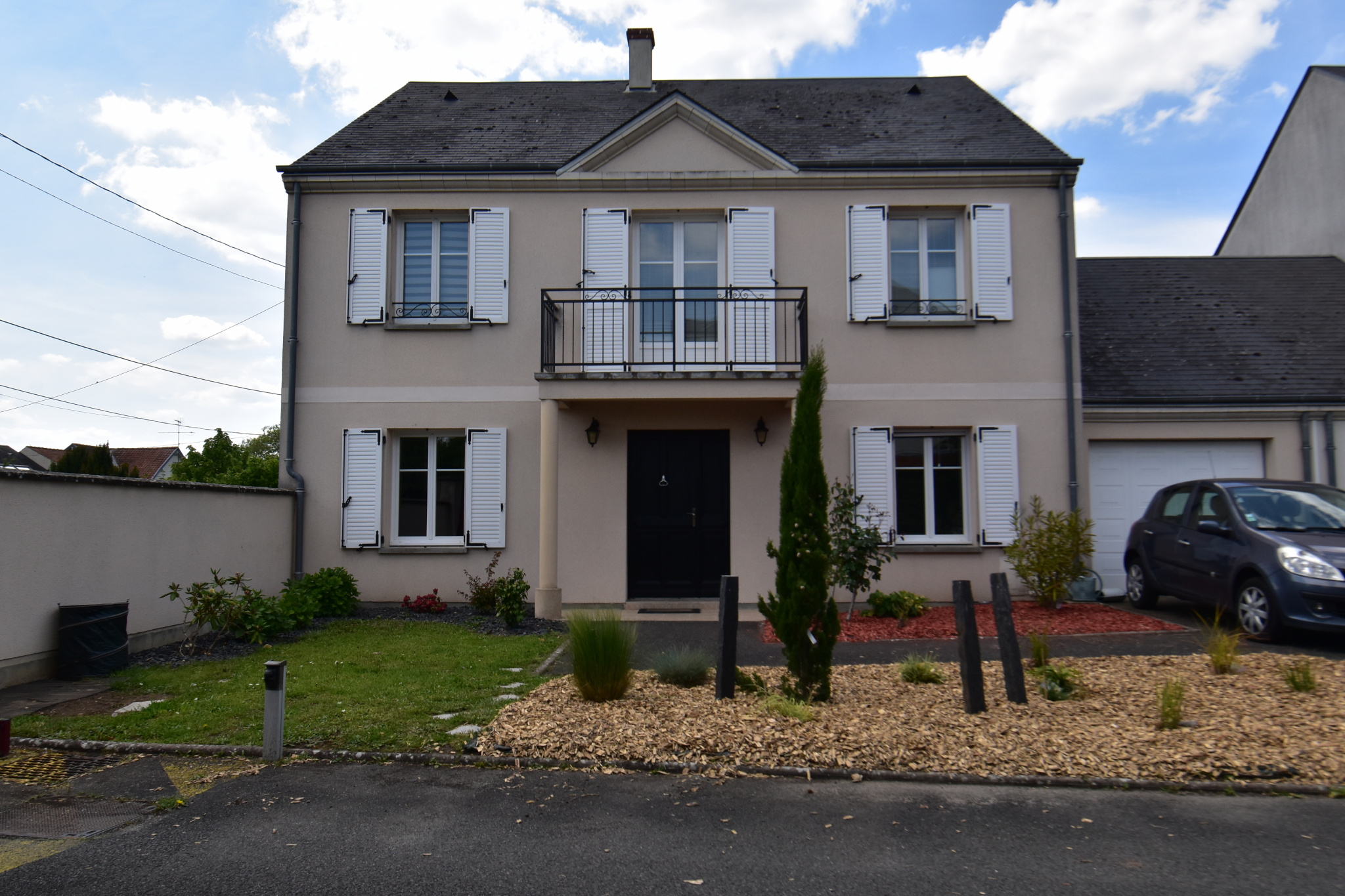 Vente A VENDRE - SAINT JEAN DE BRAYE - MAISON CONTEMPORAINE